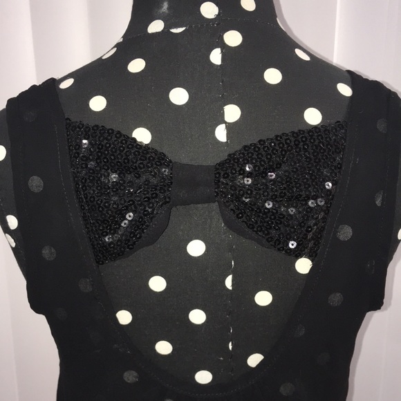 Wet seal black top - Picture 5 of 9